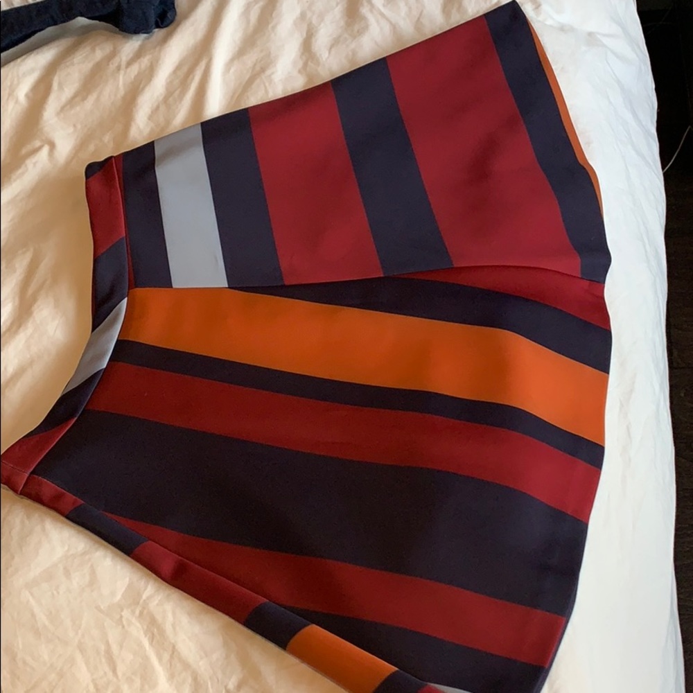 Float skirt - Picture 2 of 2